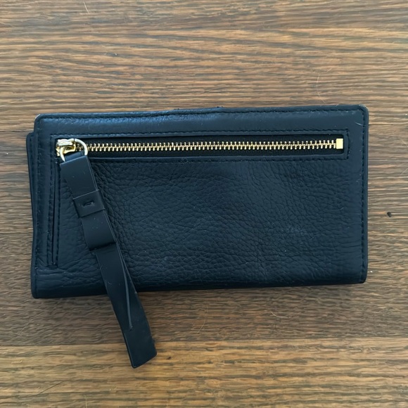 Kate Spade Wallet - Picture 2 of 8